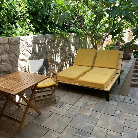 Lucija Apartment *