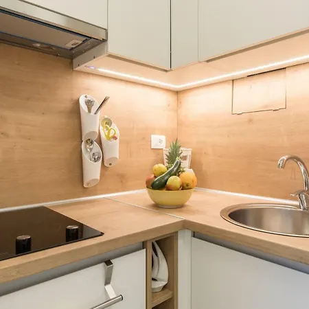 Apartman Lucija *